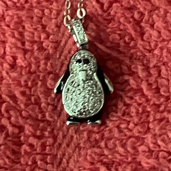 Cute Sterling Silver Penquin Charm with Sterling Chain - Picture 7 of 8